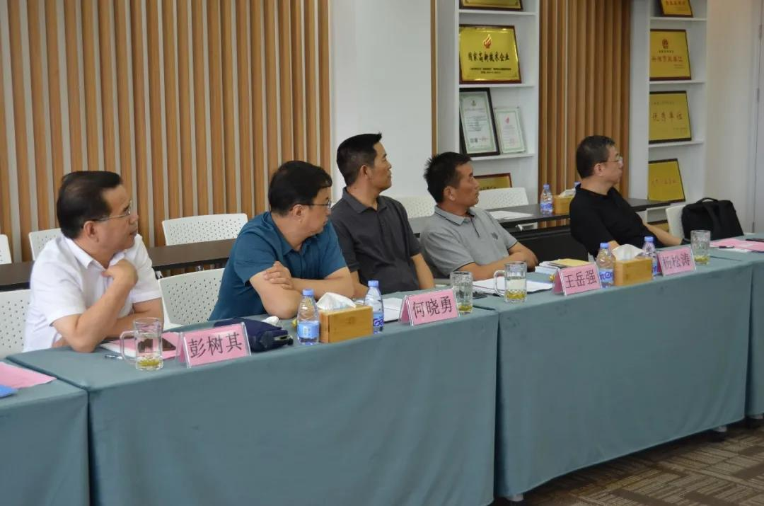 寧夏自治區(qū)工商聯(lián)主席何曉勇一行來到九九環(huán)?？疾熘笇?dǎo)